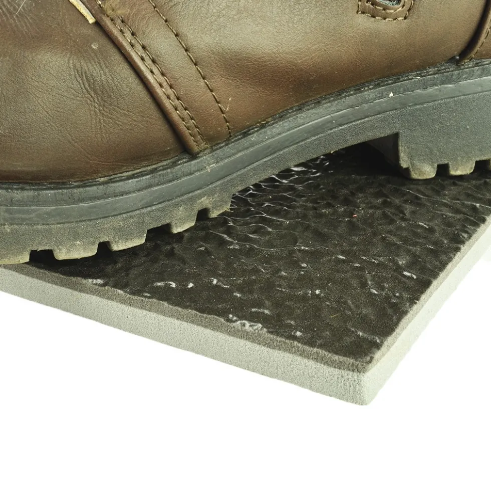 ArmorStep 4x60 feet Fatigue Mat Pebble Surface
