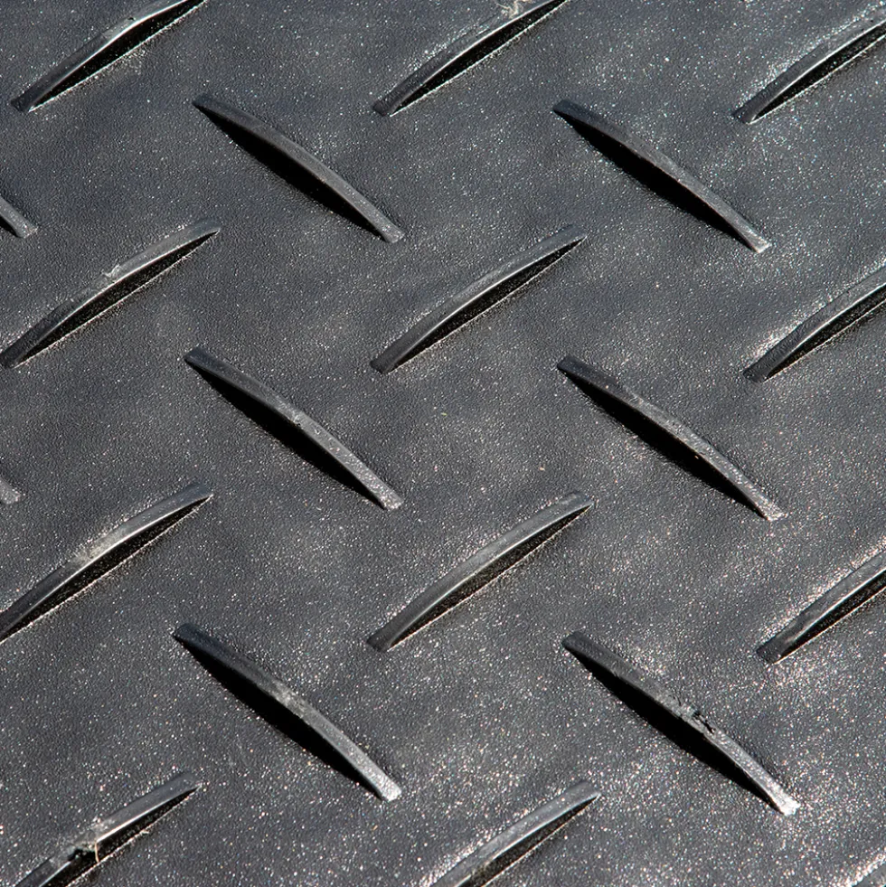Blue Gator Ground Protection Diamond Mat 1/2 Inch x 4x8 Ft.