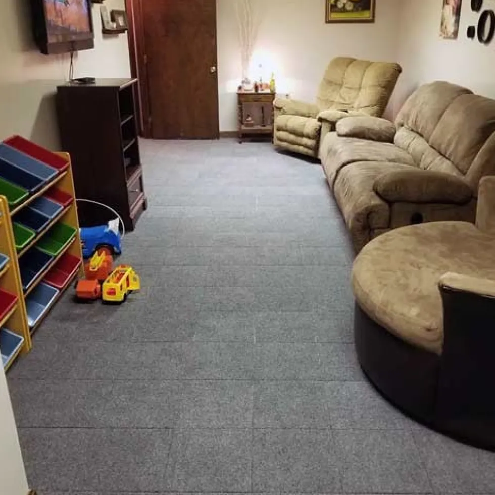 Carpet Square Modular Trade Show Tiles 10x20 Ft. Kit