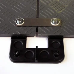 Connectors 4-Way for Ground Protection Mats