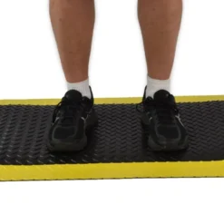 Diamond Foot Fatigue Mat Colored Borders 4x75 feet