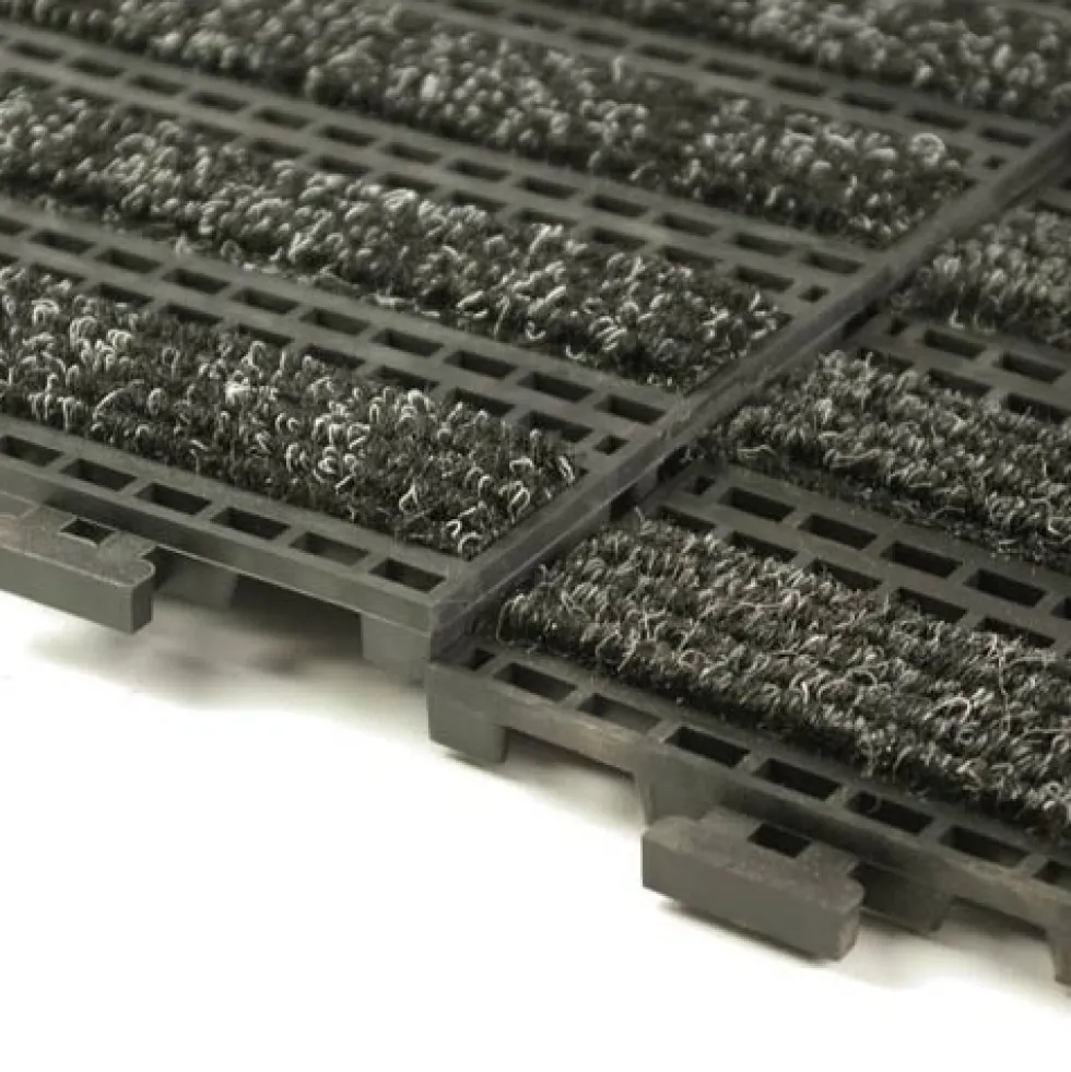 Entrance Linear Tile - 1/2 inch Black w/Charcoal Carpet