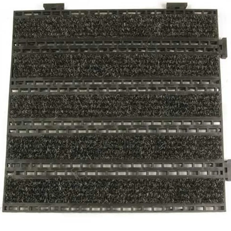 Entrance Linear Tile - 1/2 inch Black w/Charcoal Carpet