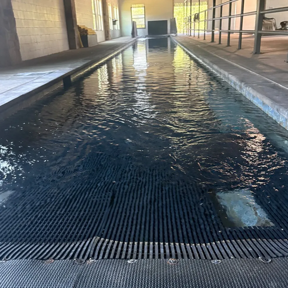 Flexigrid Industrial Matting 3 x 33 ft Roll
