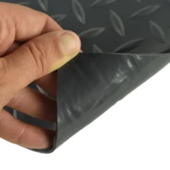 G-Floor Diamond Tread Garage Floor Roll 1.9 mm x 7.6x17 Ft.