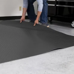 G-Floor Diamond Tread Garage Floor Roll 1.9 mm x 7.6x17 Ft.