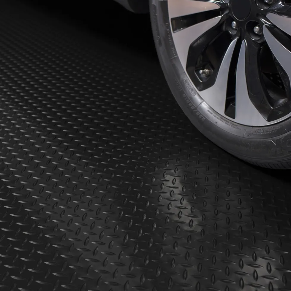 G-Floor Lite Diamond Tread Garage Floor Roll 1.14 mm x 7.6x14 Ft.