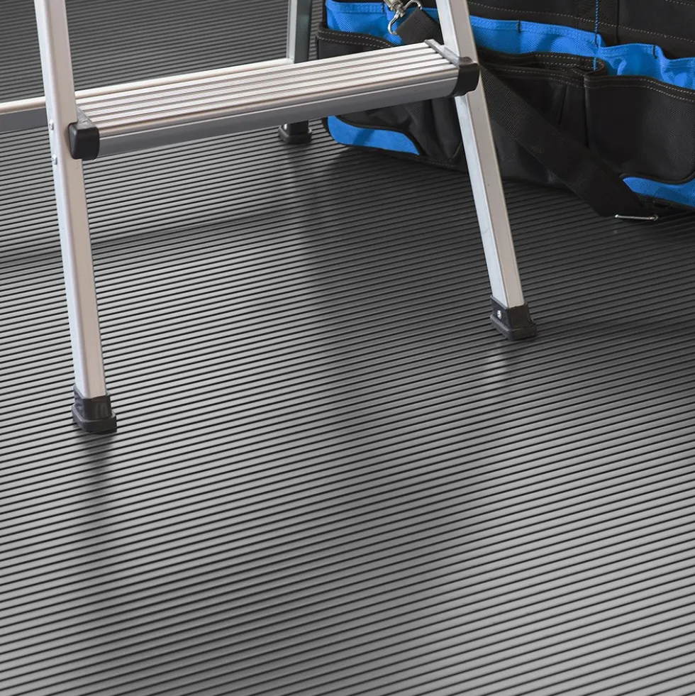 G-Floor Ribbed Tread Vinyl Multipurpose Roll 1.4 mm x 5x10 Ft.