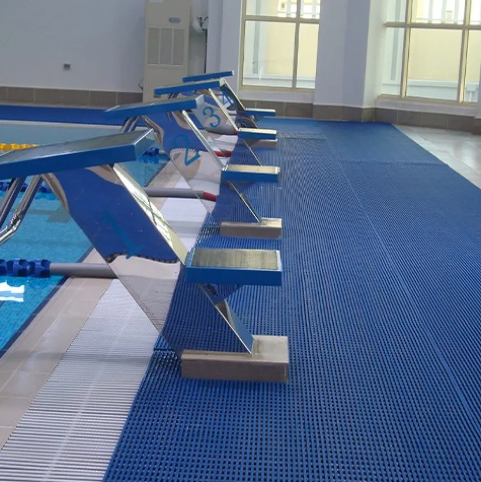 Heronrib Wet Area Safety Matting Roll 3 x 33 ft Roll