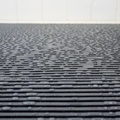 Heronrib Wet Area Safety Matting Roll 4 x 33 ft Roll