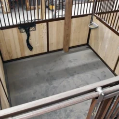 Horse Stall Mats Kit Cobblestone 3/4 Inch x 10x10 Ft.