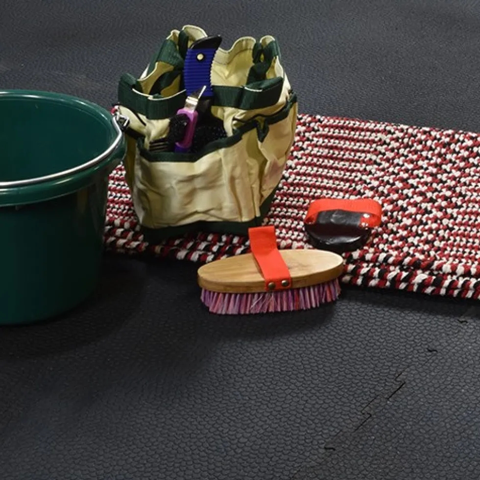 Horse Stall Mats Kit Cobblestone 3/4 Inch x 10x10 Ft.