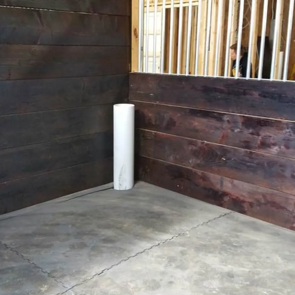 Horse Stall Mats Kit Cobblestone 3/4 Inch x 10x14 Ft.