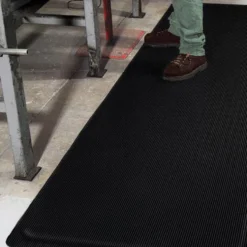 Invigorator Anti-Fatigue Mat Black 3x75 feet