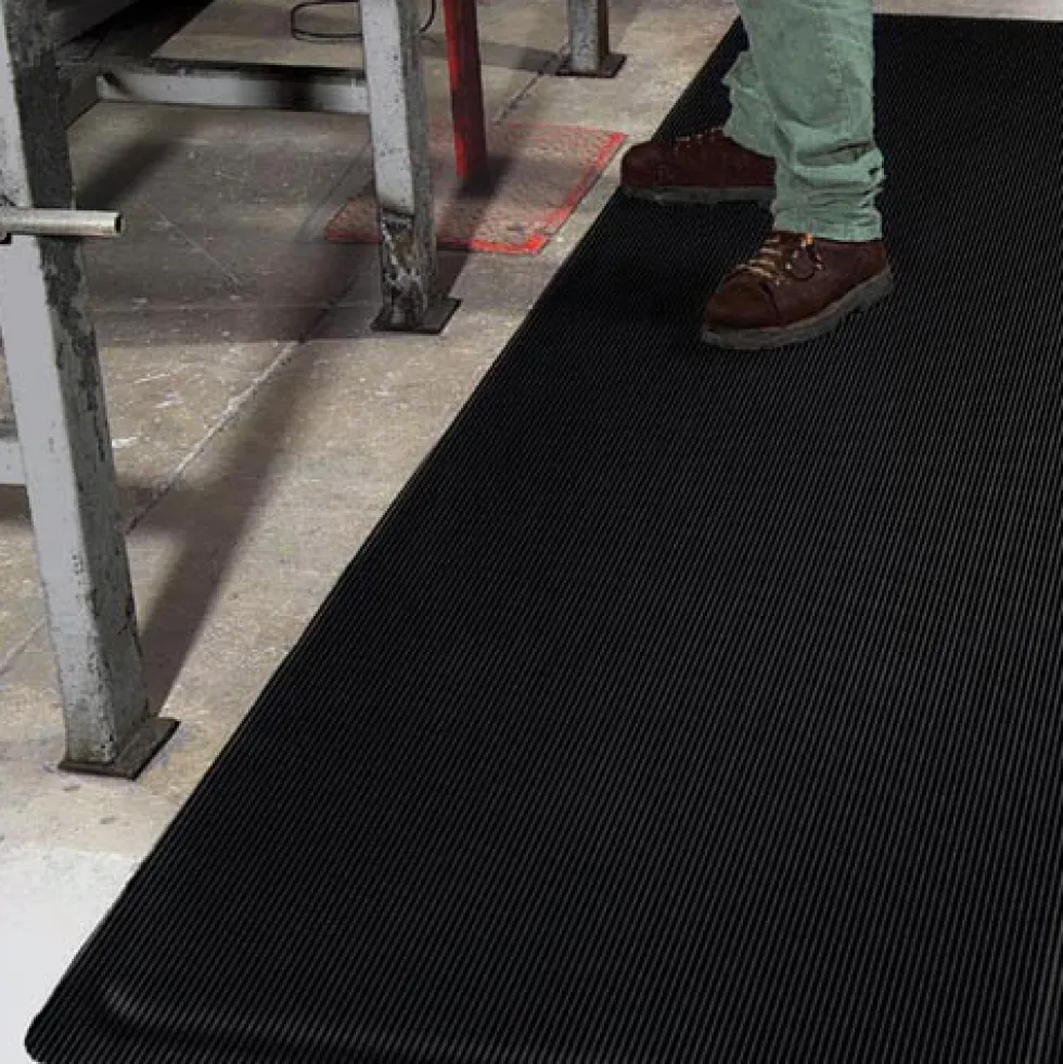 Invigorator Anti-Fatigue Mat Black 3x75 feet