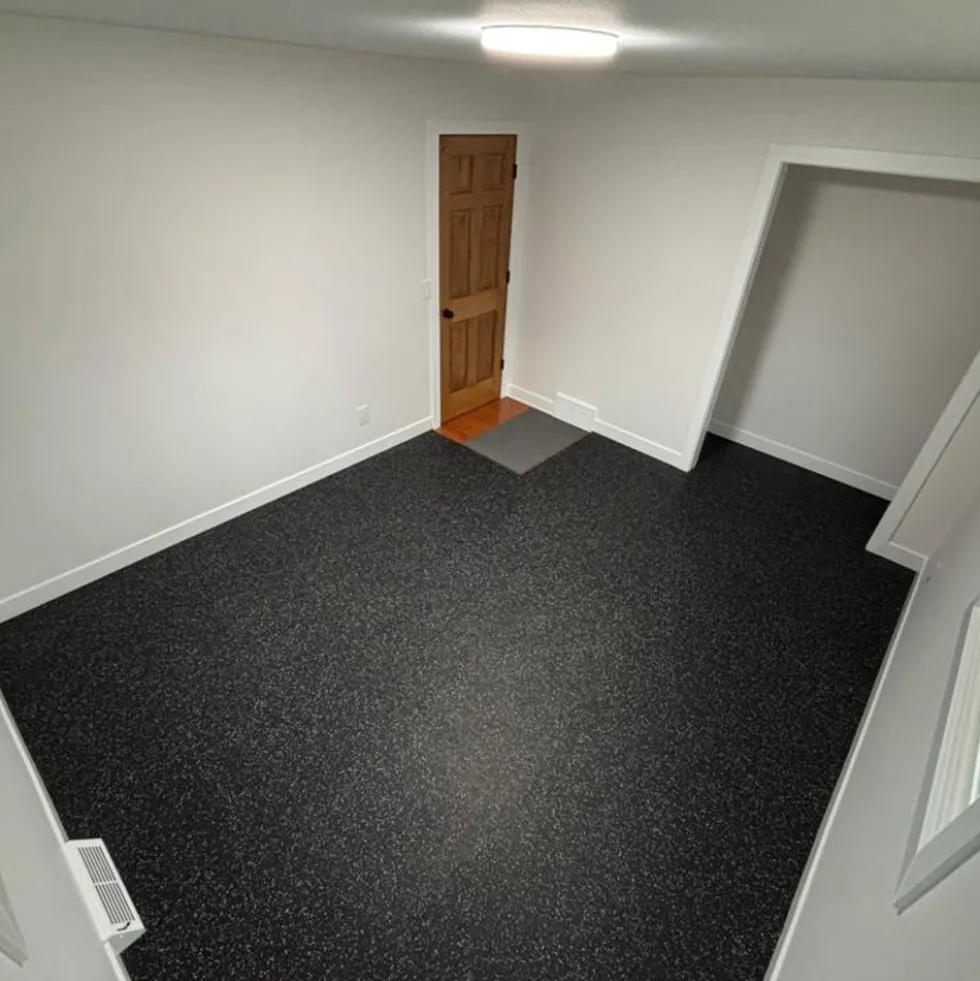 Rubber Tile Interlocking 10% Color CrossTrain 3/8 Inch x 2x2 Ft. Pacific