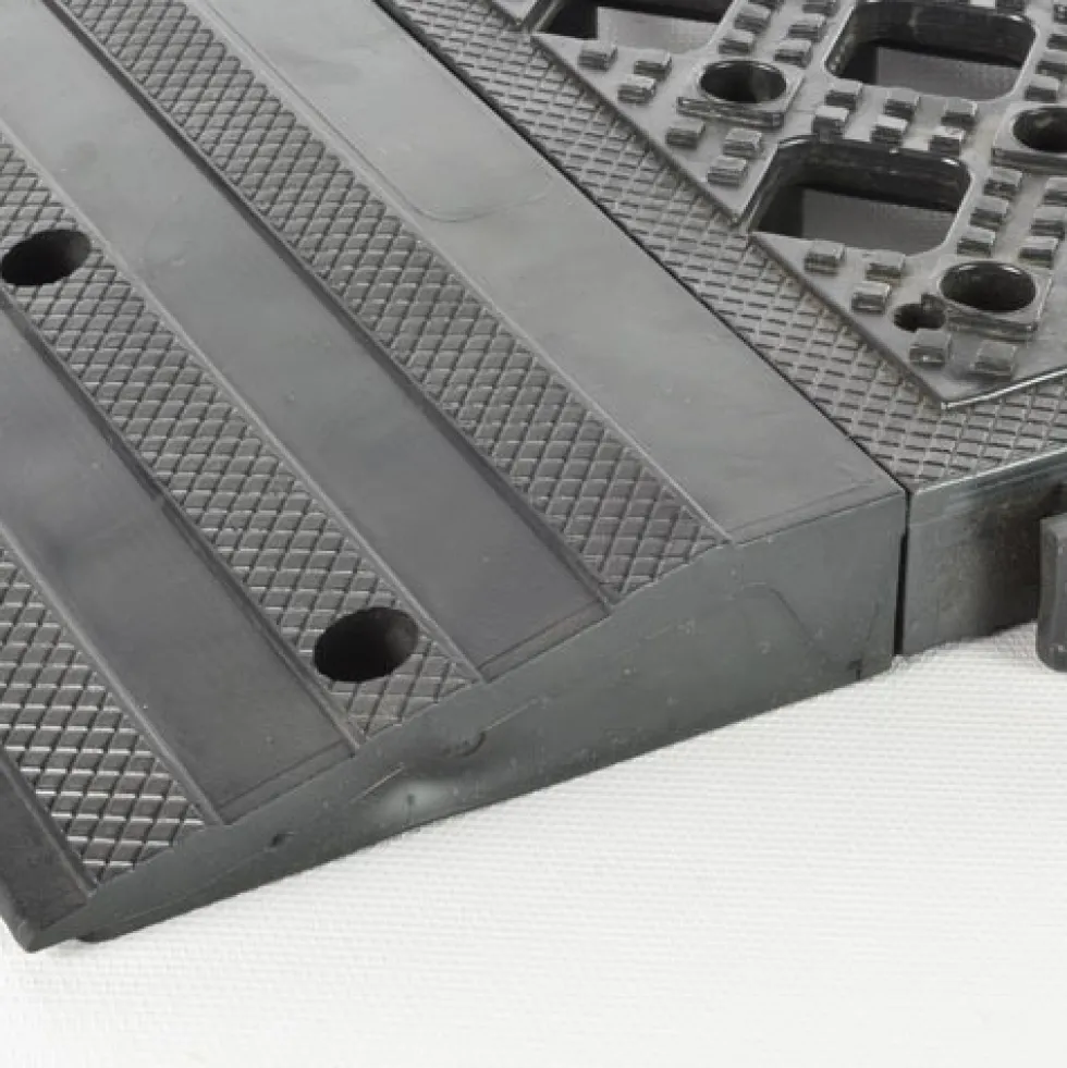 Safety Matta Perforated Black 1 Inch x 20x20 Inches