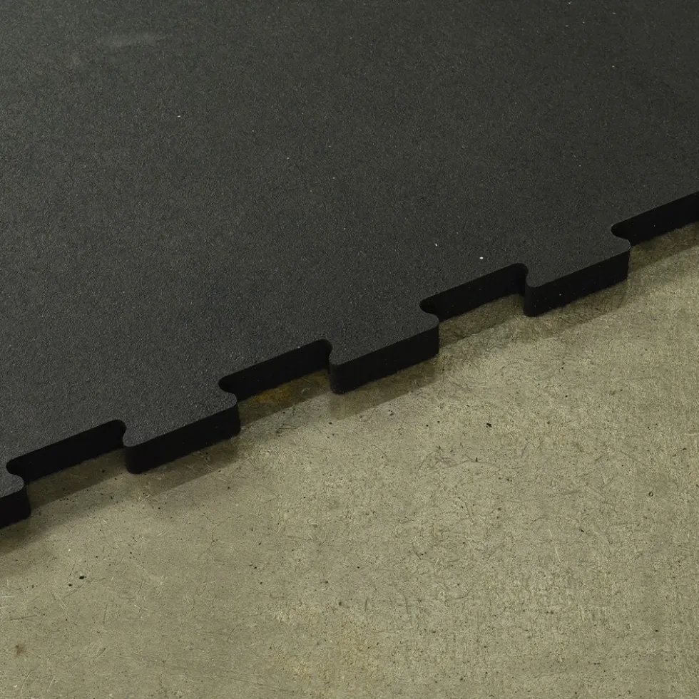 Smooth Top Horse Stall Interlocking Center Mat 3/4 Inch x 4x6 Ft.