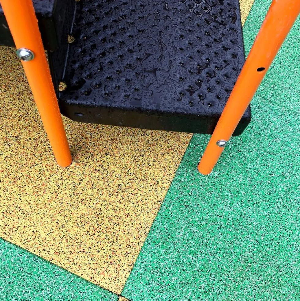 Sterling Playground Tile 95% Premium Colors 4.25 Inch x 2x2 Ft.