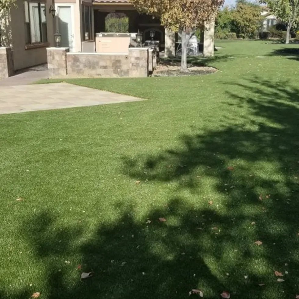 Traffic Blade Silver Artificial Turf Roll 1-1/2 Inch x 15 Ft. Wide Per SF