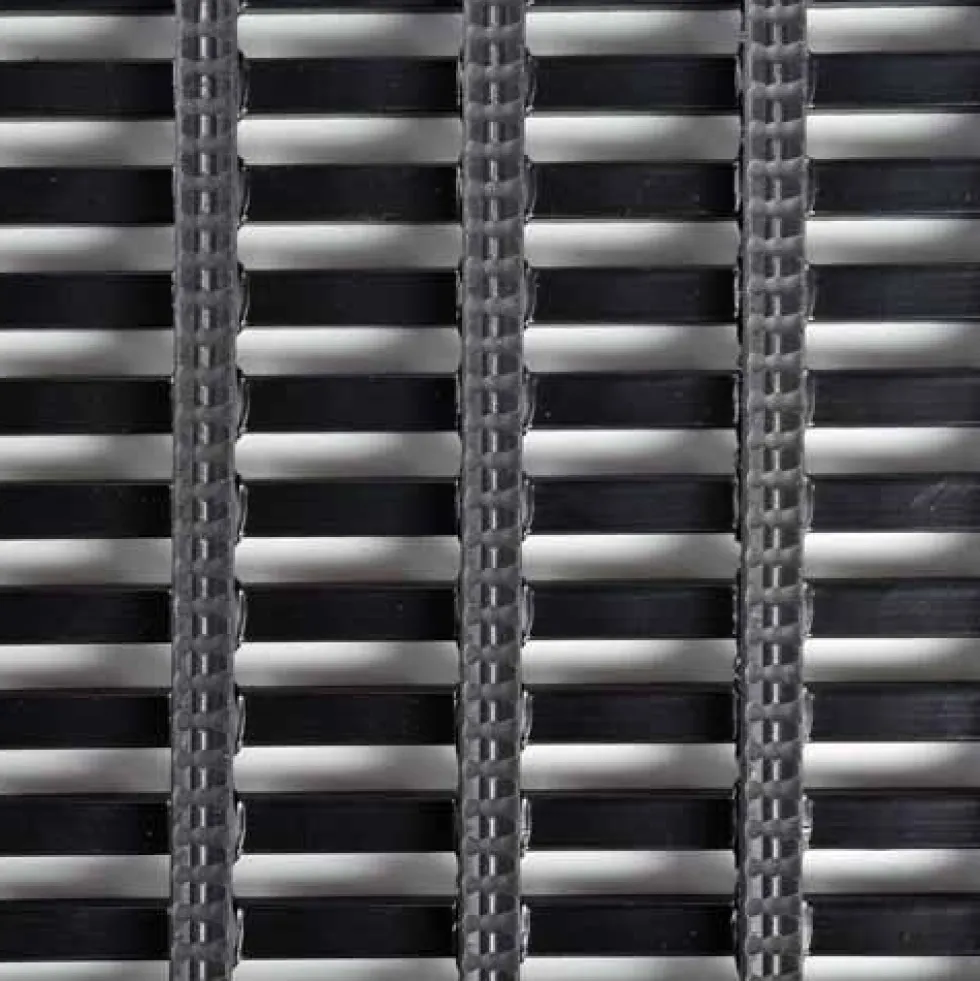 Vynagrip Heavy Duty Industrial Matting Black 3 x 33 ft Roll