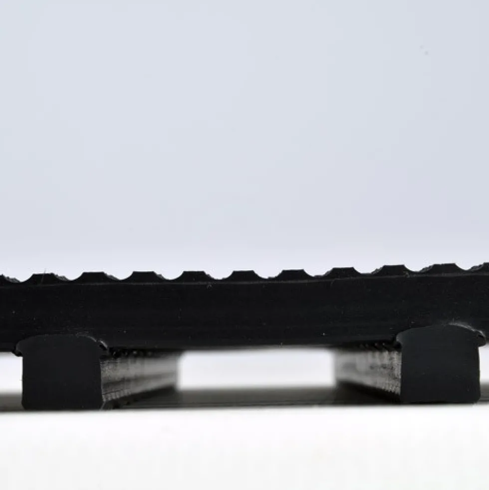 Vynagrip Heavy Duty Industrial Matting Black 3 x 33 ft Roll