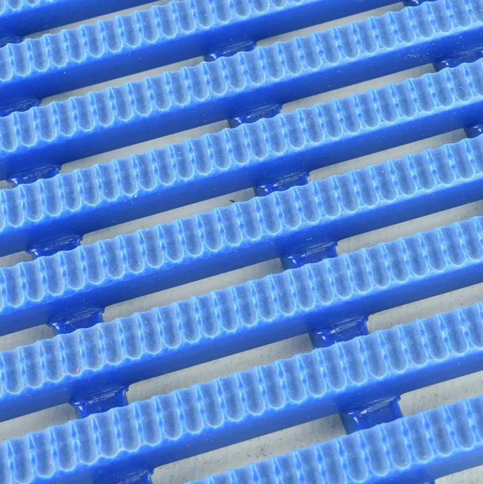 Vynagrip Heavy Duty Industrial Matting Colors 4 x 33 ft Roll