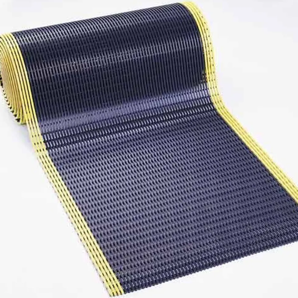 Vynagrip Plus Heavy Duty Industrial Matting 4 x 33 ft Roll