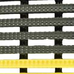 Vynagrip Plus Heavy Duty Industrial Matting 4 x 33 ft Roll