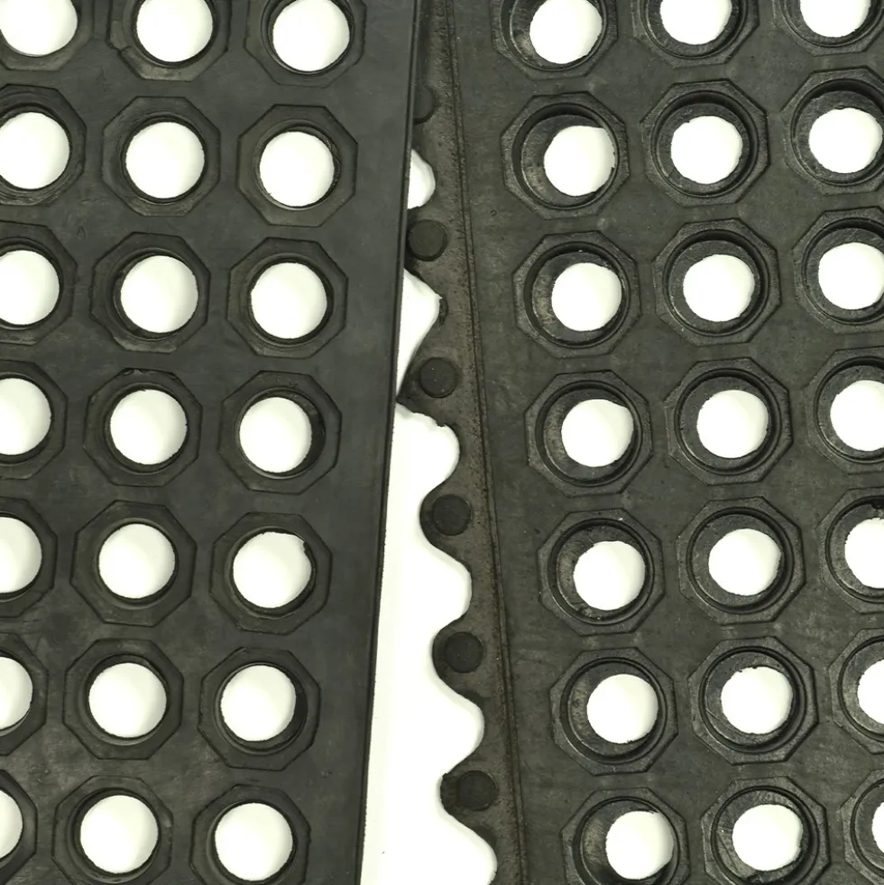 Wash Rack Classic Interlocking Mat 1/2 Inch x 3x3 Ft.